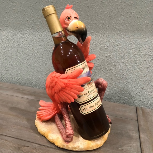 Home Decor Other - Pink Flamingo Wine Bottle Holder